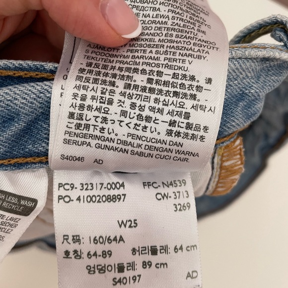 Levi’s 501 shorts - size 25 - Picture 5 of 5